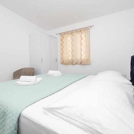 Holiday Apartment Makarska 3 Bagian luar foto
